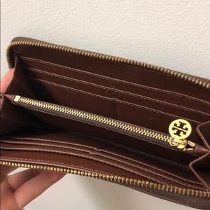 Tory Burch Zip Around Continental Wallet Brown